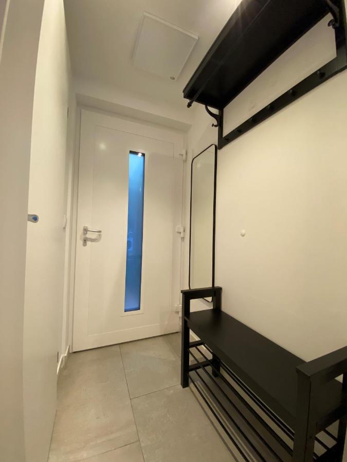 Charming Townhouse Directly By Metro Apartment Vienna Luaran gambar